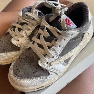Travis scott dunks toddler